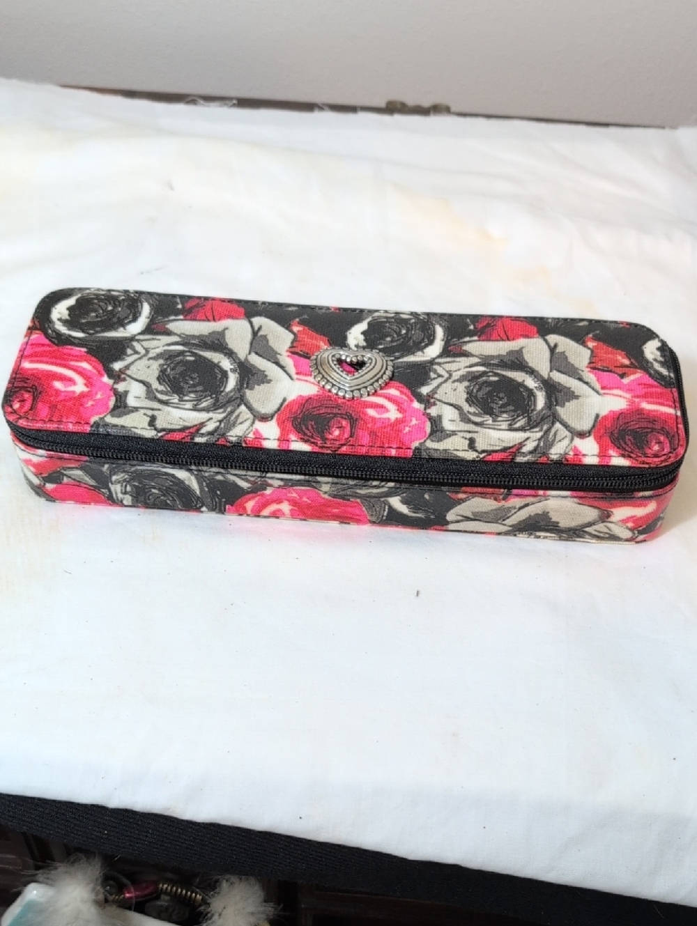 Floral Heart Zip Jewelry Case - Pink and Black